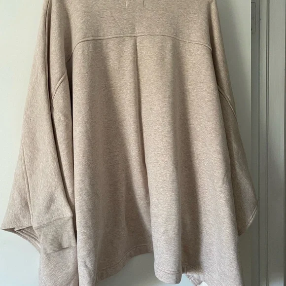 UGG Poncho, Beige, Very Cozy - Picture 14 of 14